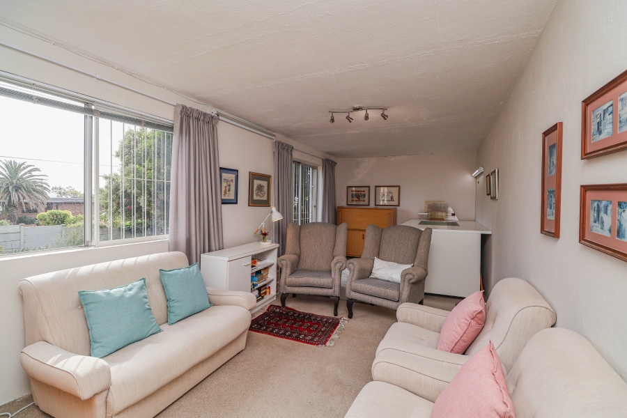 3 Bedroom Property for Sale in Upper Main Street Western Cape